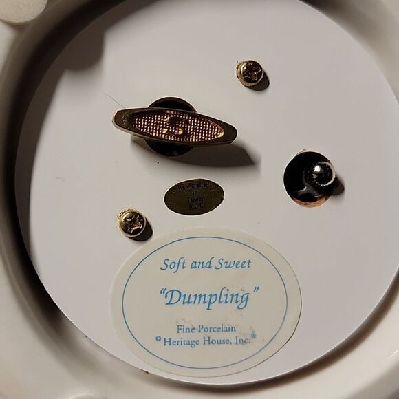 Heritage House "Dumpling" Soft & Sweet fine porcelain music box vintage - Picture 9 of 9